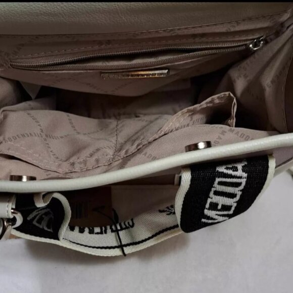 NWT STEVE MADDEN BWEBBER SATCHEL CROSSBODY BAG W AIR POD CASE PINK TIK‎ TOK - Picture 11 of 13